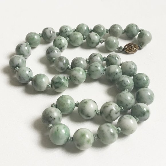 Vintage Chinese Green Jade Beaded Hand Knotted Necklace Silver Filigree Clasp